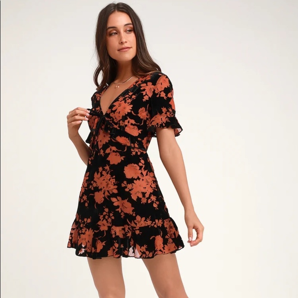 Lulus Black Floral Print Velvet Mini Dress NWT sm